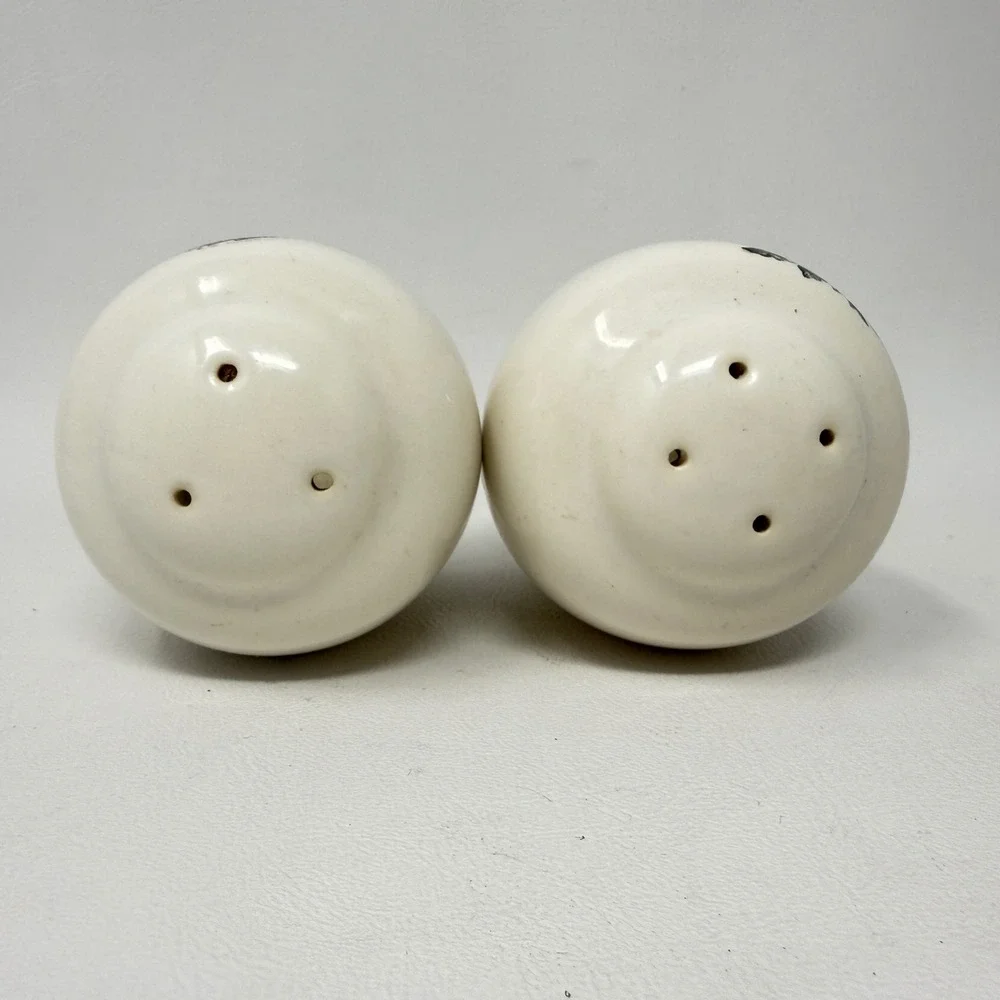Pfaltzgraff Garden Vegetable Mixing Bowl and Salt Pepper Shakers Set‎ Stoneware